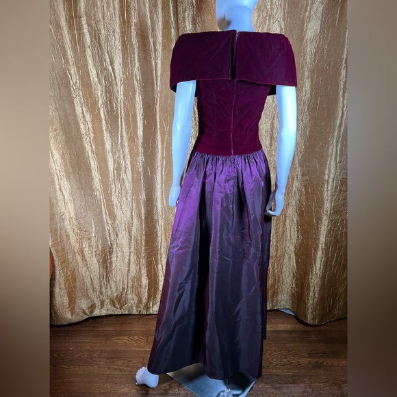 ALFRED ANGELO VINTAGE Elegant Burgundy and Purple Gown size 10 - Picture 4 of 6